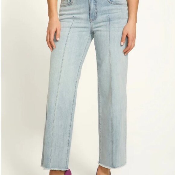 FDJ French Dressing Olivia Pintuck Wide Ankle Jeans PALE WASH Size 10 - Picture 6 of 8